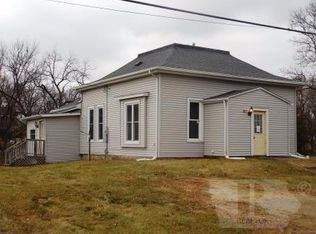 407 Spring St, Hedrick, IA 52563