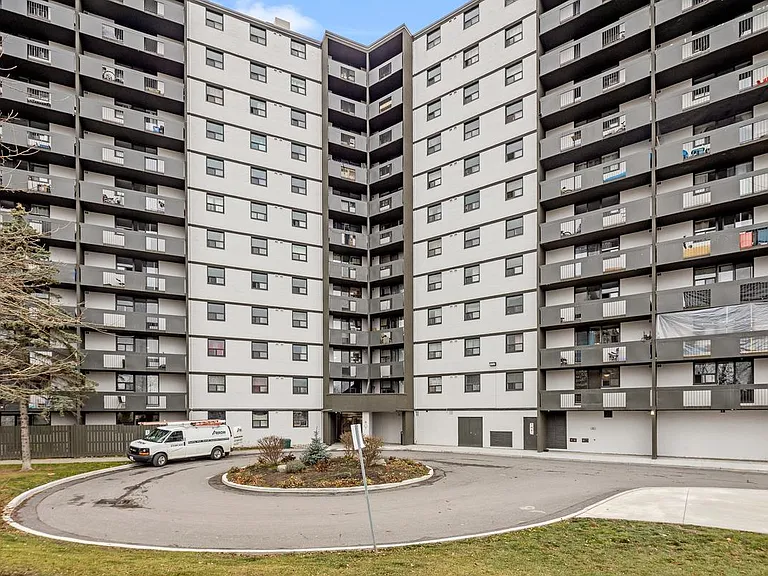 3360 Paul Anka Dr — Photo 13