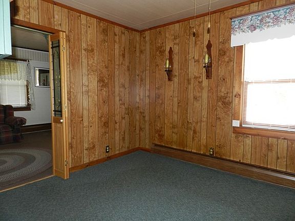 5th image of 112 East Ave