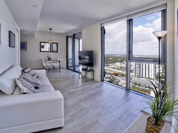121 NE 34th St, Miami, FL
