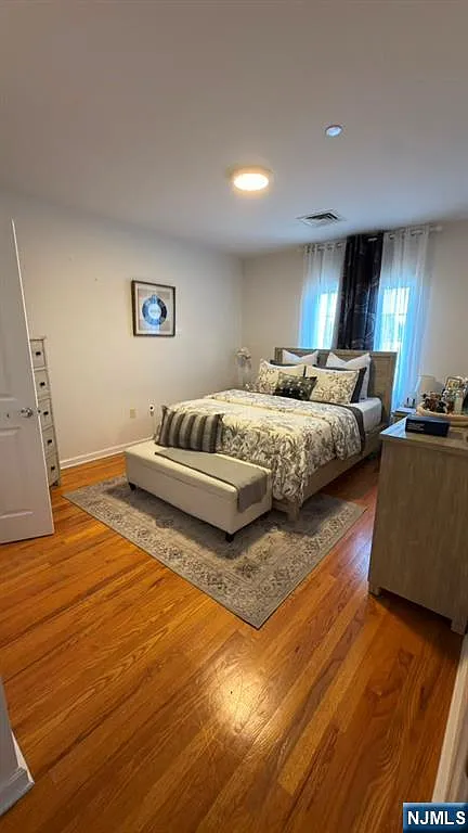 2 bed, 2.0 bath, $2,375 — Photo 4