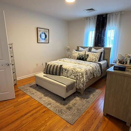 4th image of 53 W Palisade Ave 410