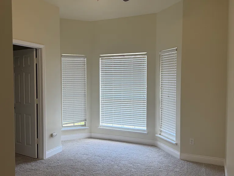10229 Andora Dr — Photo 13