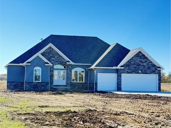 7662 Springfield Dr, Valley City, OH 44280