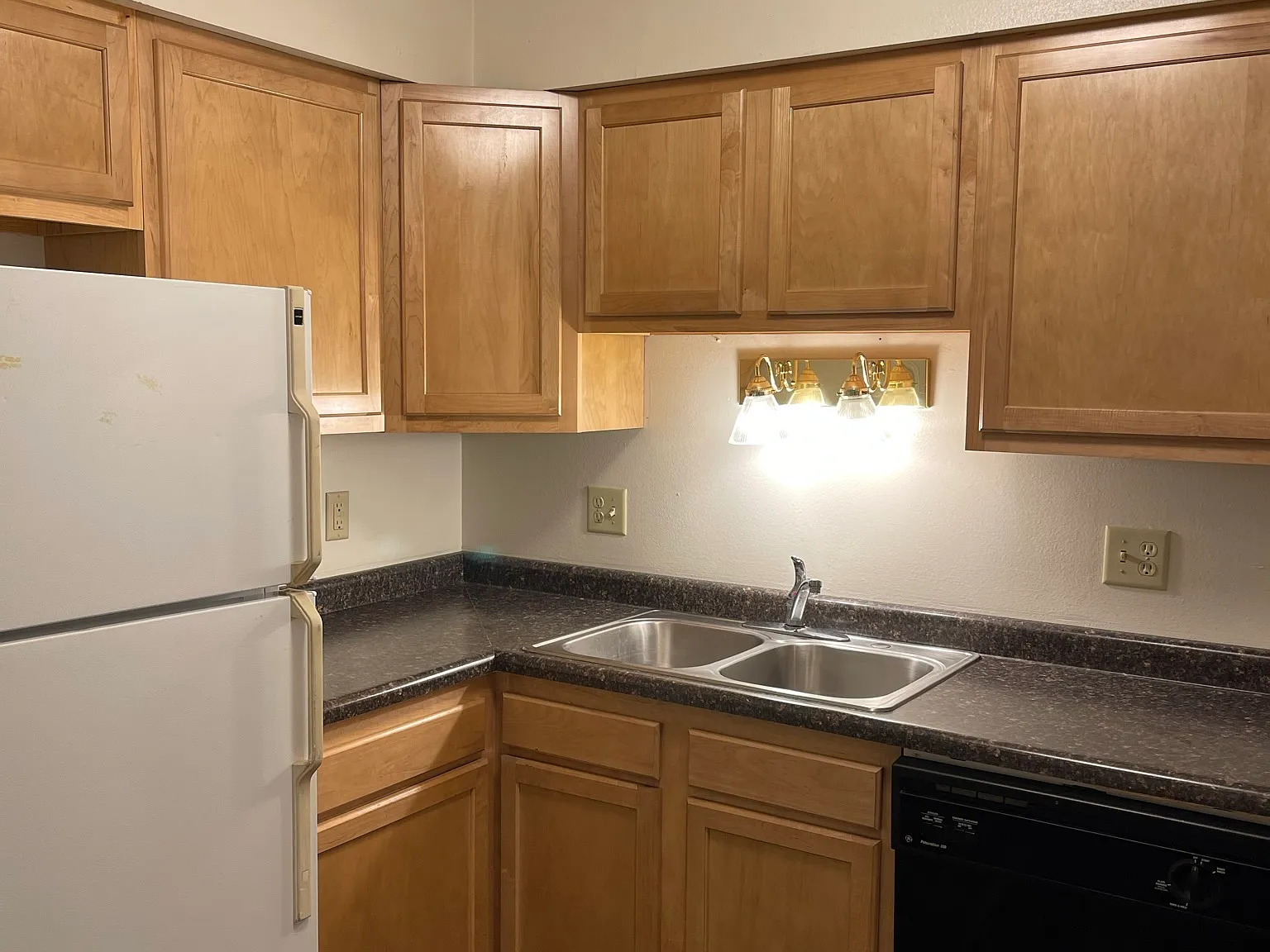 2 bed, $1,441 — Photo 4