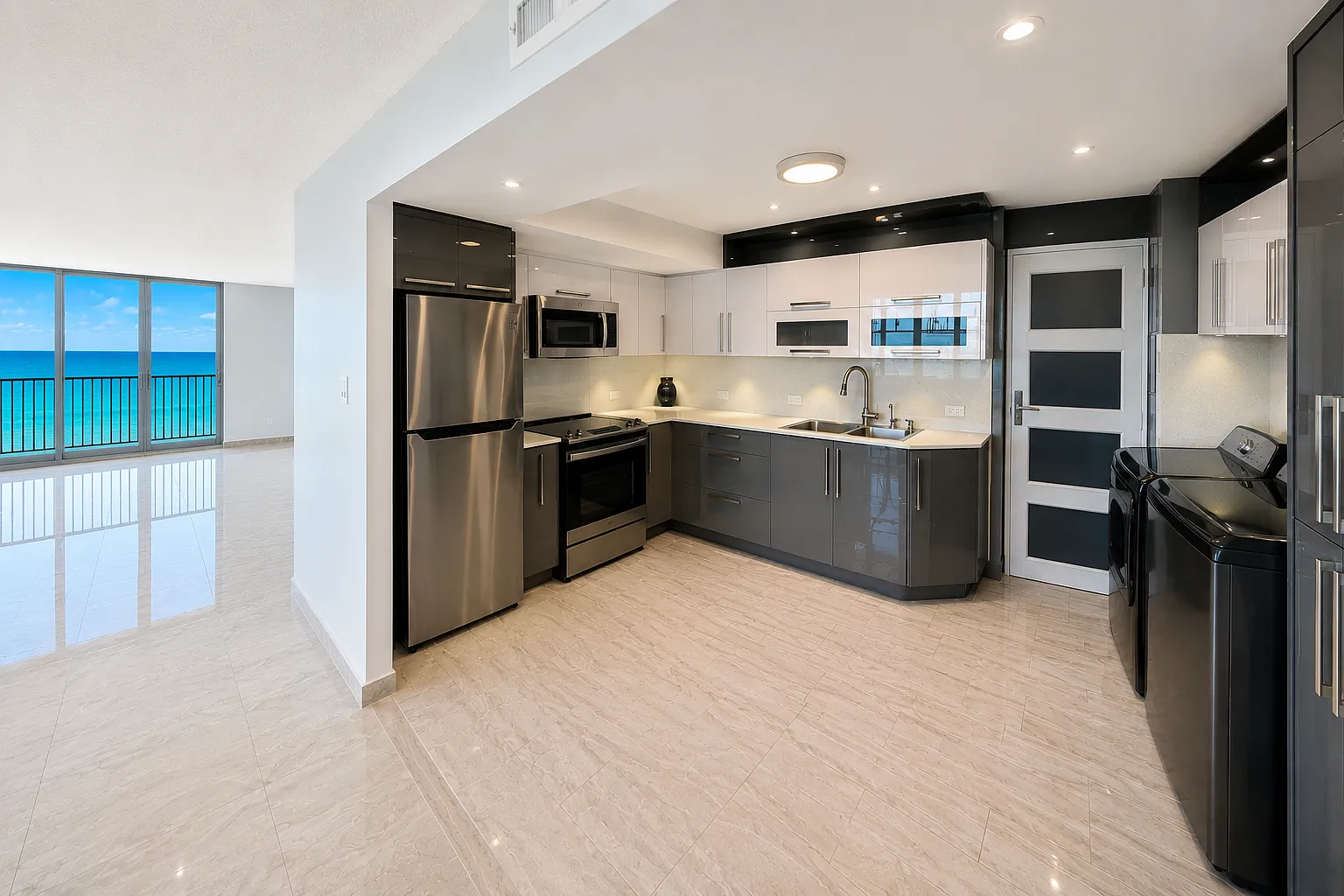 4 bed, 2500 sqft, $5,950 — Photo 1