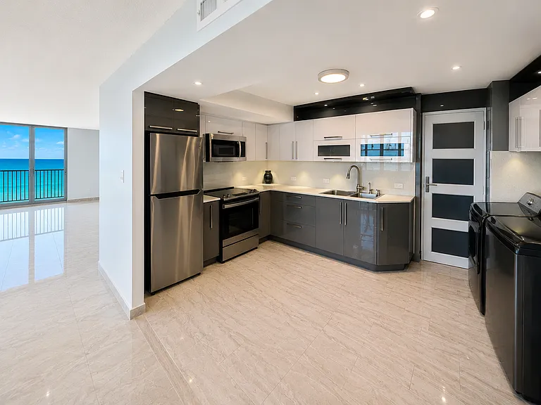 4745 Avenida Isla Verde Villas Del Mar Est #H — Photo 7