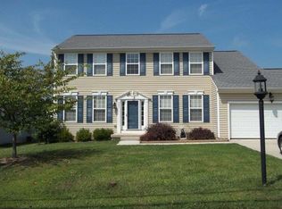283 Sunset Dr, Hanover, PA 17331