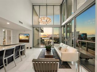 900 Biscayne Bay, Miami, FL 33132