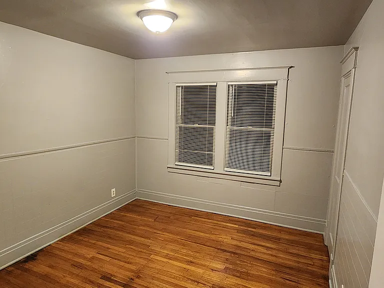 204 Winspear Ave #2 — Photo 18