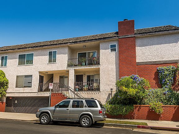 3rd image of 11759 Dorothy St APT 205