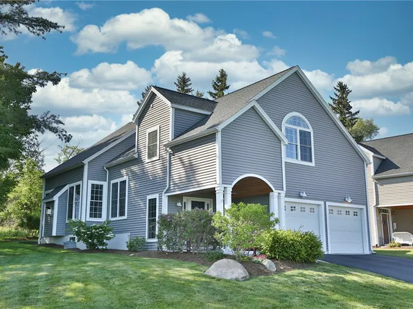 5550 Lakewood Trl, Canandaigua, NY 14424