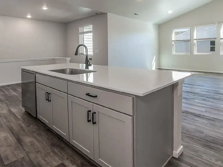 563 Vicot Way #C — Photo 5