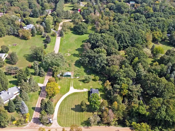 325 S Hadley Rd, Ortonville, MI 48462