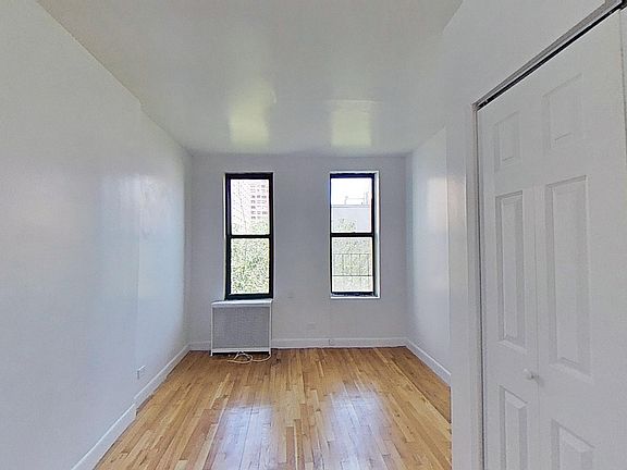 3rd image of 1500 1st Ave APT 5C