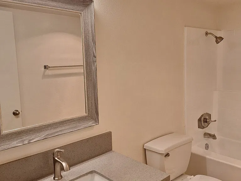 10210 Eton Ave #102 — Photo 12