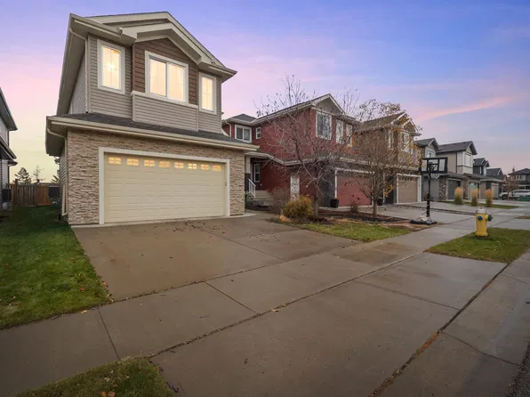25 Davis St NW, Fort Saskatchewan, AB T8L 0N3