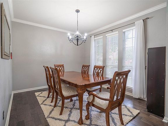 3rd image of 5612 Hidden Pine Ln