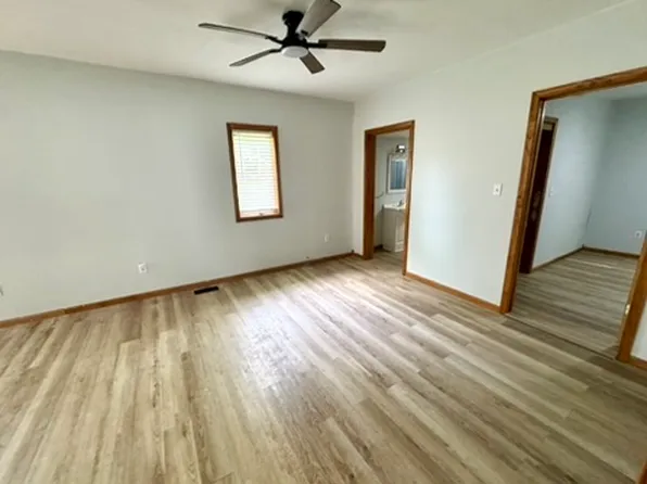 1045 2nd Ave E, Horton, KS 66439