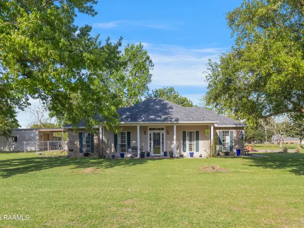 809 Crossland Dr, New Iberia, LA 70563