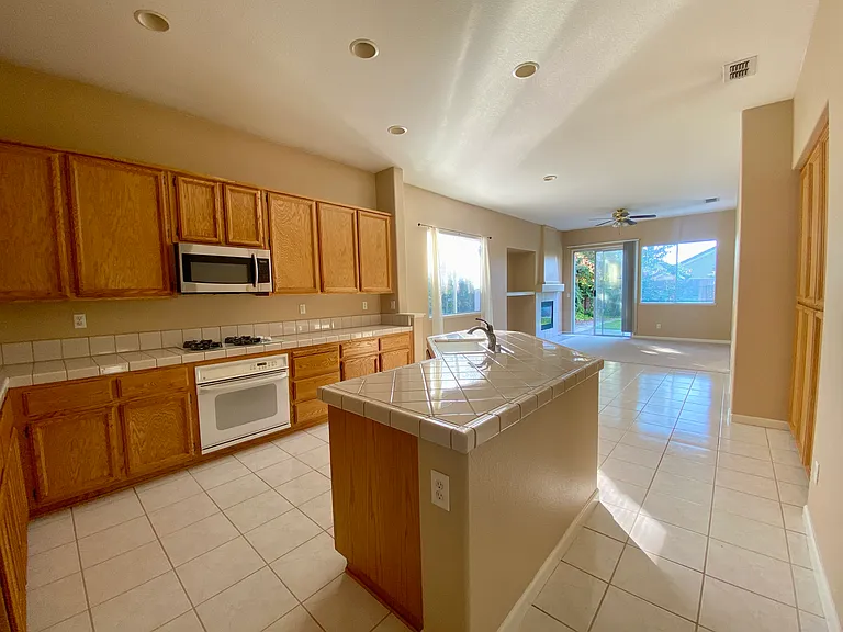 111 Lembi Dr — Photo 22
