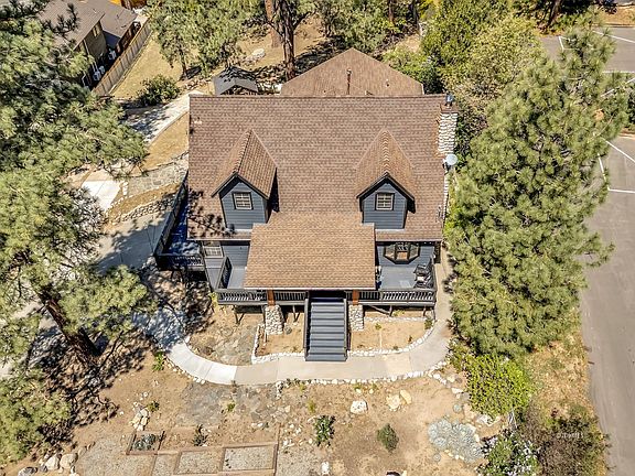 2nd image of 54370 Pine Crest Ave
