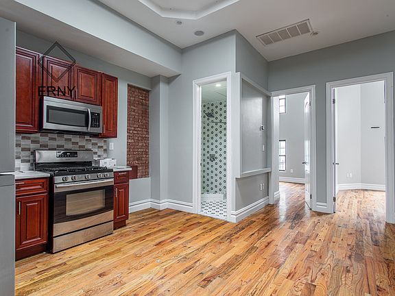 2nd image of 1205 Jefferson Ave #3B