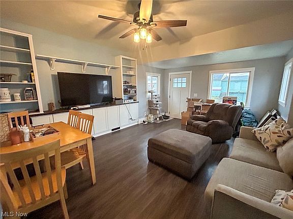 5th image of 414 Trumbull Ave