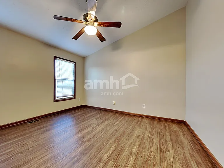5829 Sharets Dr — Photo 11