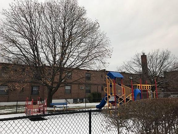 4th image of 13506 Jewel Ave #B