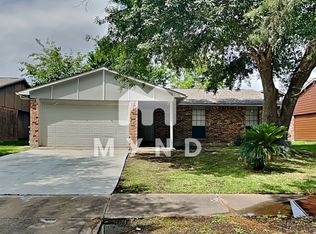 5102 Shadowridge Dr, Houston, TX 77053