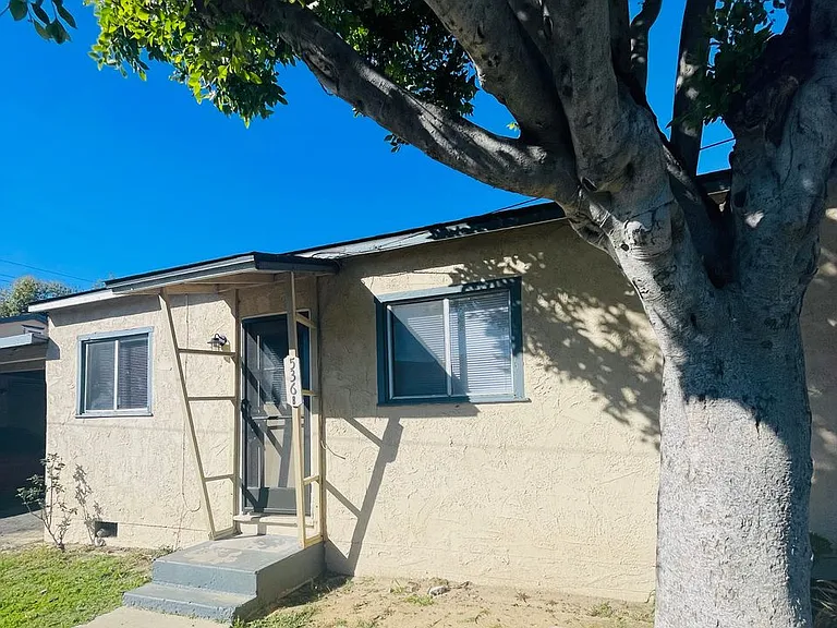 536 & 538 Acacia Rd — Photo 1