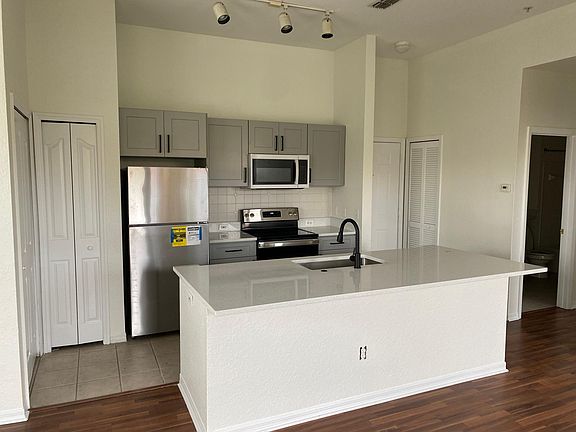 4th image of 2718 Maitland Crossing Way