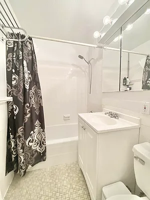 Rented by Bond New York | media 36