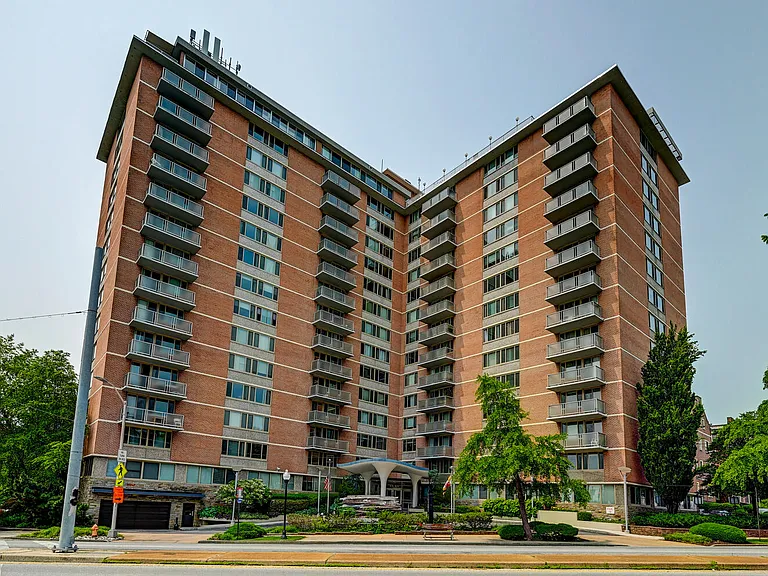 1 E University Pkwy #307 — Photo 12