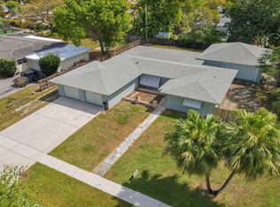 624 N Bel Air Dr, Plantation, FL 33317