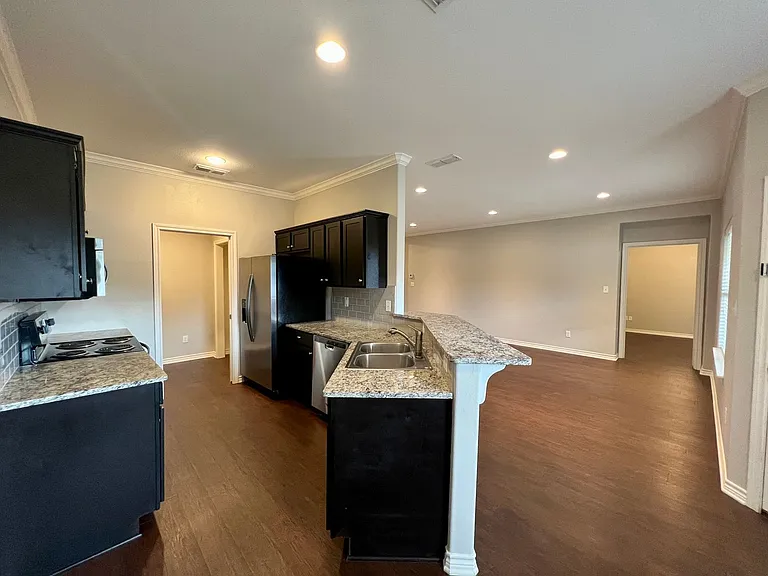 Amberwood Townhomes — Photo 12
