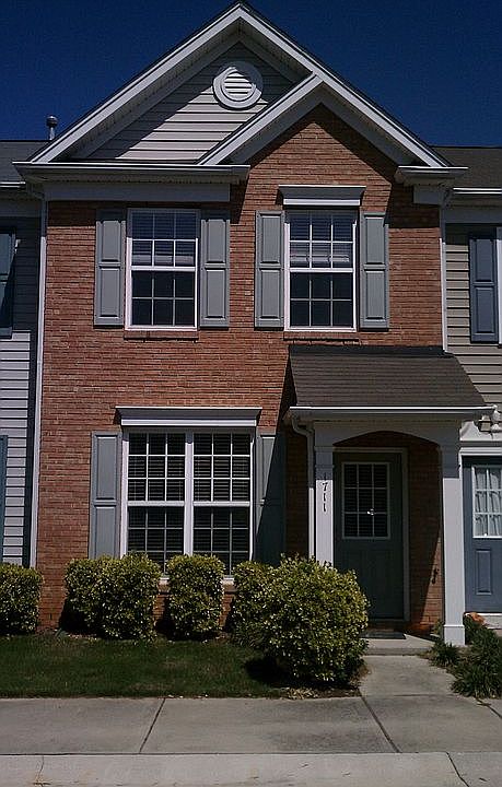 Front exterior 