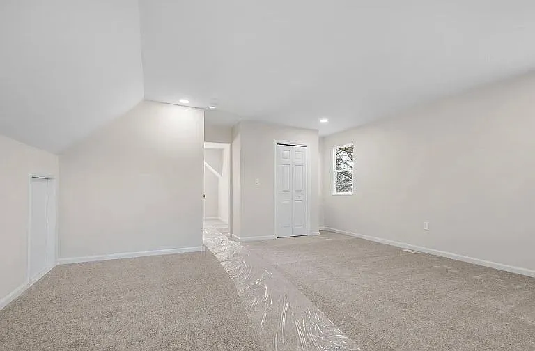 820 Templecliff Rd — Photo 18