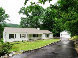 178 Maple Brook Rd, Tuxedo Park, NY 10987