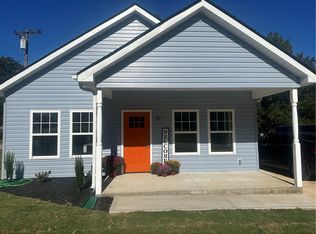 57 Oak St, Iva, SC 29655