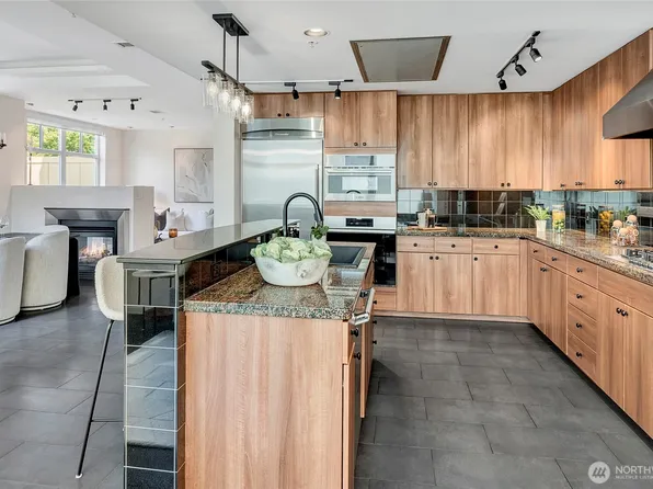 17 W Mercer Street #TH7, Seattle, WA 98119