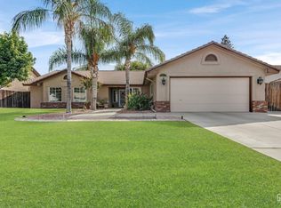 8614 Rockhampton Dr, Bakersfield, CA