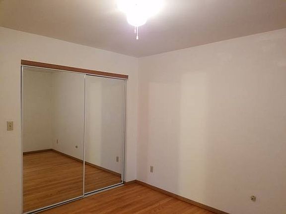 4th image of 2738 E Bolivar Ave #116