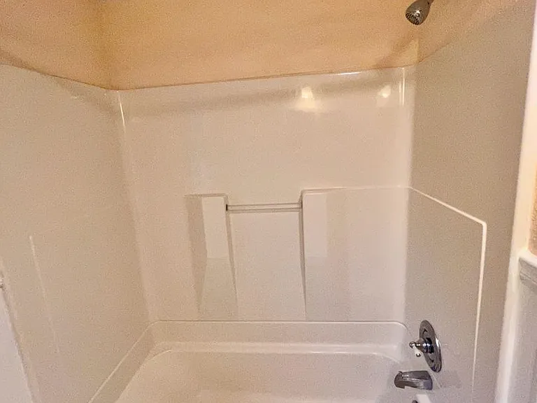 4615 Colonial Ave — Photo 8