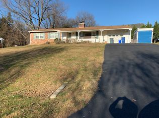 12109 Sunnyview Dr, Germantown, MD 20876