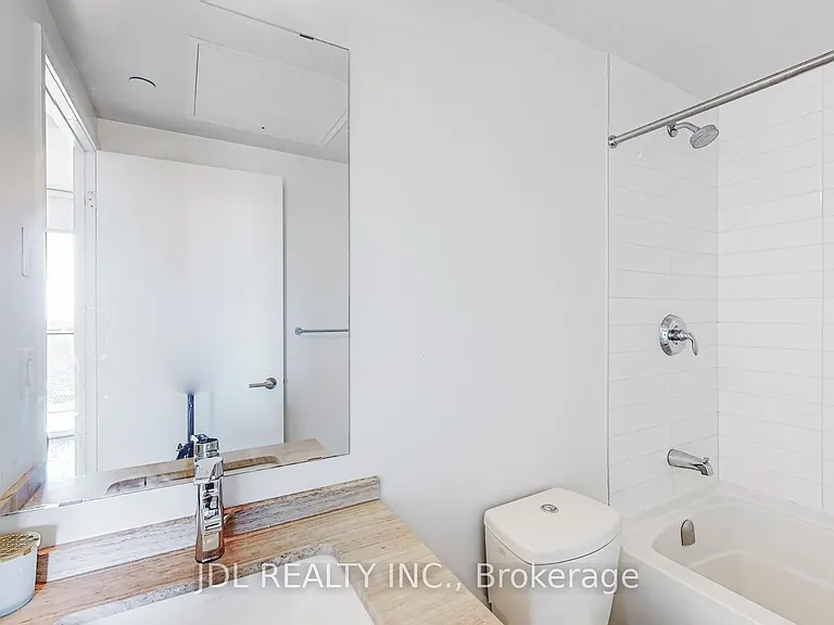 11 Wellesley St W #2212 — Photo 5