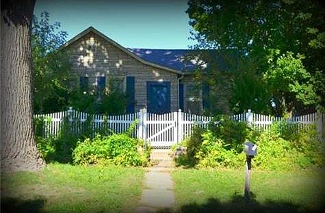 1st image of 412 Pine St
