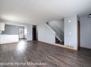 6489 N 106th St, Milwaukee, WI 53224