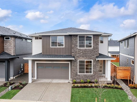 2nd image of 15416 207th Avenue E #194